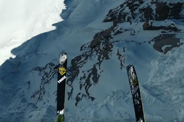 Vídeo: Matthias Giraud se marca en el Mont Blanc el salto BASE de esquí más alto de la historia