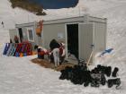 Imagen de las pequeñas instalaciones de la pista de esquí de la Jungfrau, foto Lugares de Nieve