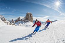 Cortina d'Ampezzo, la Reina de los Dolomitas, vuelve a esquiar este invierno 