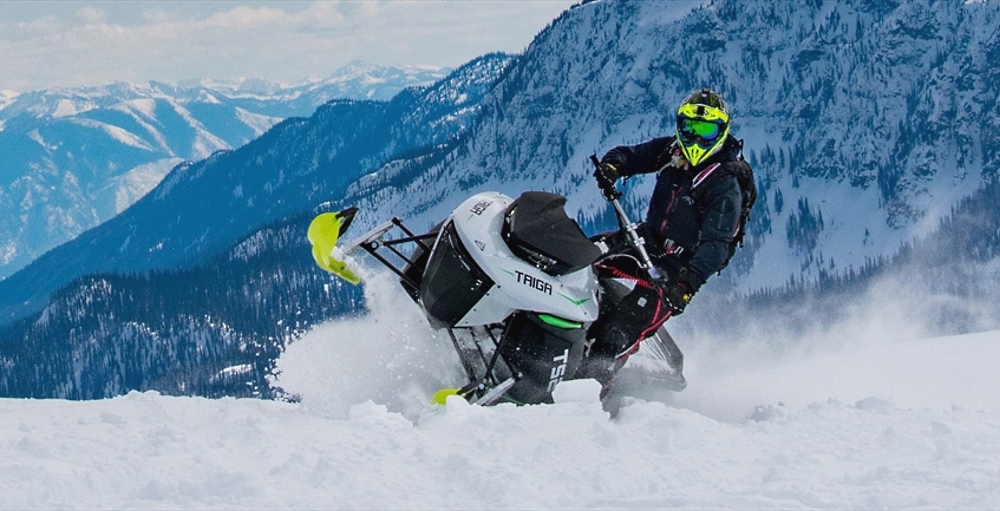 Nuevas motos de nieve eléctricas Taiga: 180 CV, de 0-100 km/h en 2,9 segundos y 15.000 dólares