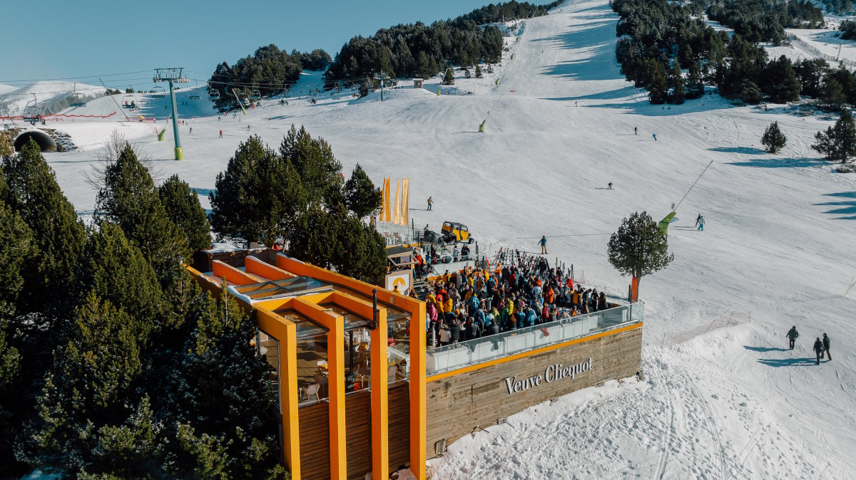 Fin de semana de esquí y terrazas para disfrutar en las 3 estaciones de Grandvalira Resorts