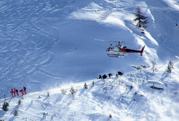 Una avalancha mata cuatro personas en Tignes, hay cinco desaparecidos más
