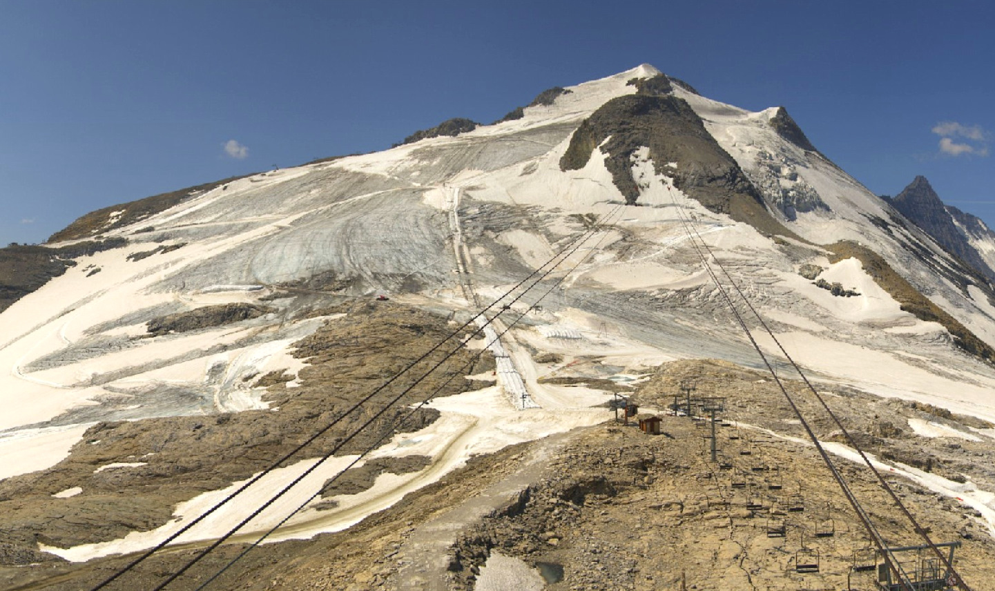 El excesivo calor funde toda la nieve y obliga al cierre anticipado del glaciar de Tignes