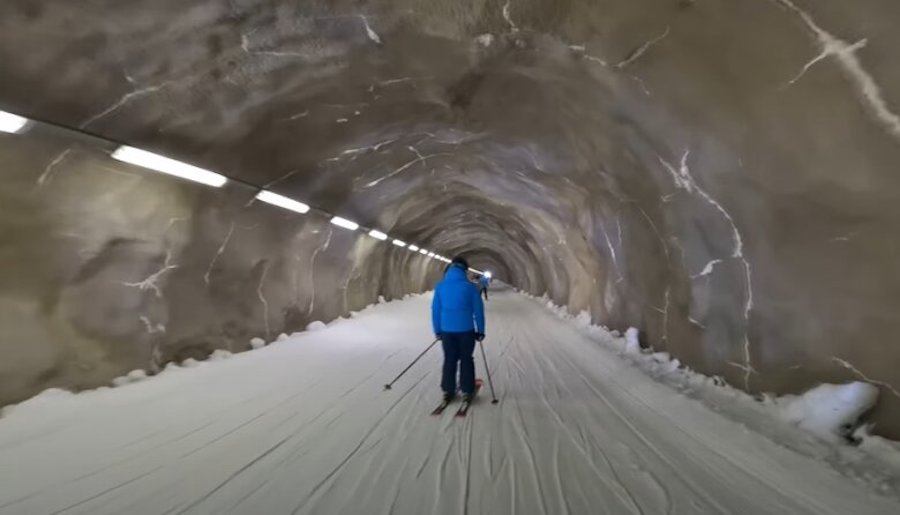 ¿Has esquiado dentro del túnel esquiable más largo del mundo? No está tan lejos