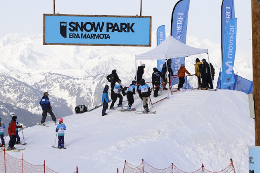 Un esquiador fallece en el snowpark de Baqueira Beret