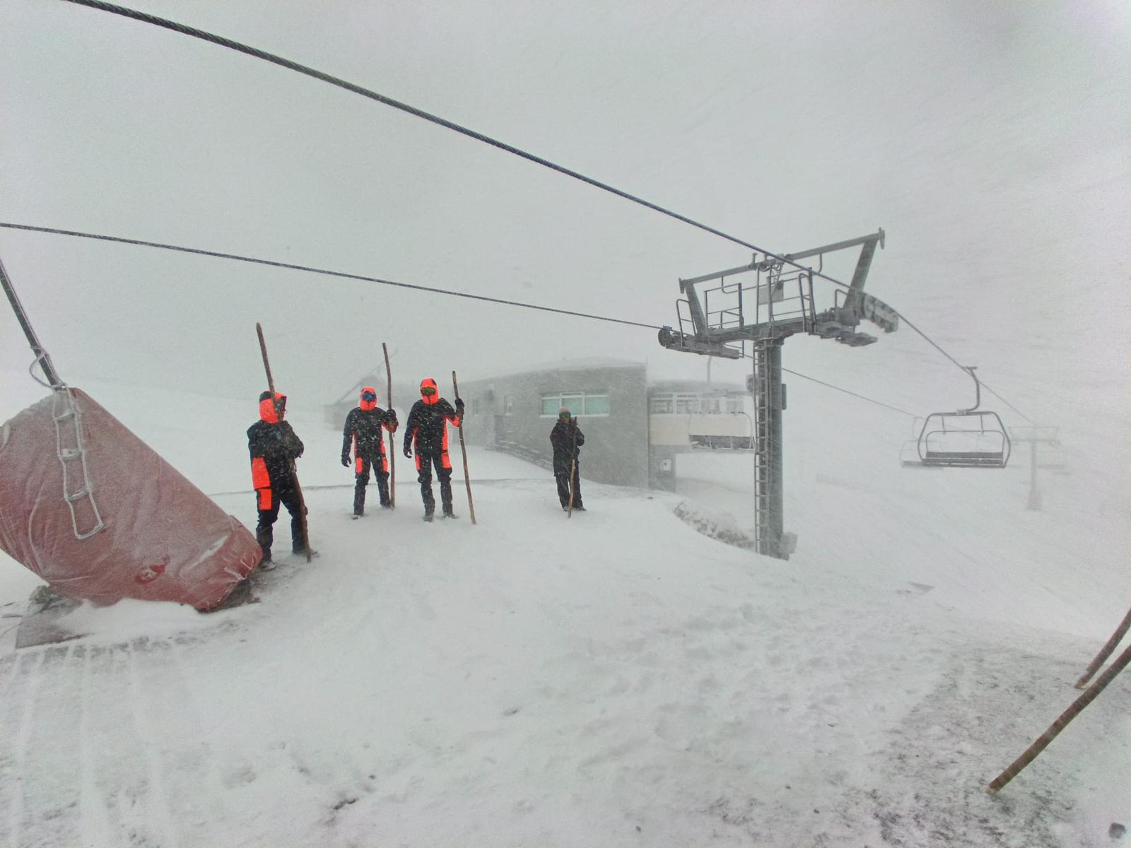 La nevada empieza a dar sus frutos: vuelven a abrir más estaciones de esquí 
