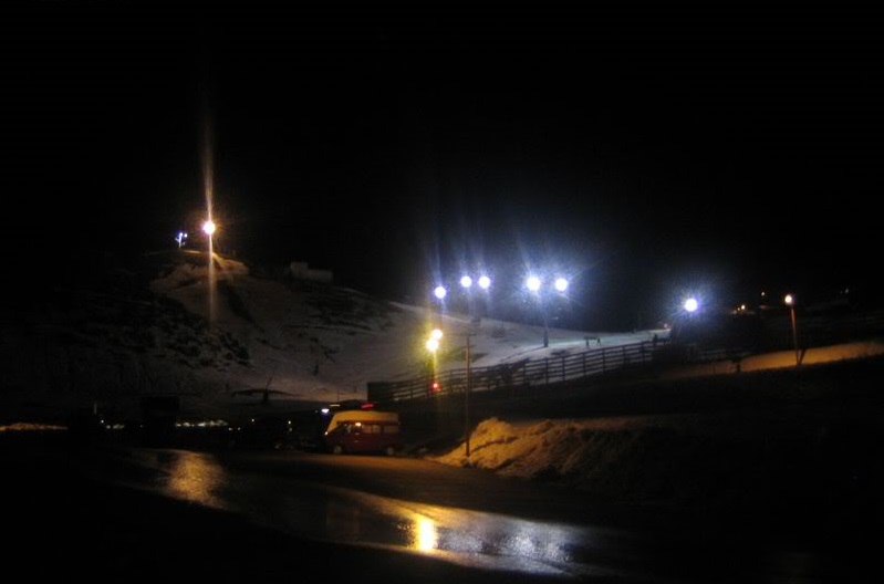 Vuelve el esquí a las noches de Valgrande-Pajares