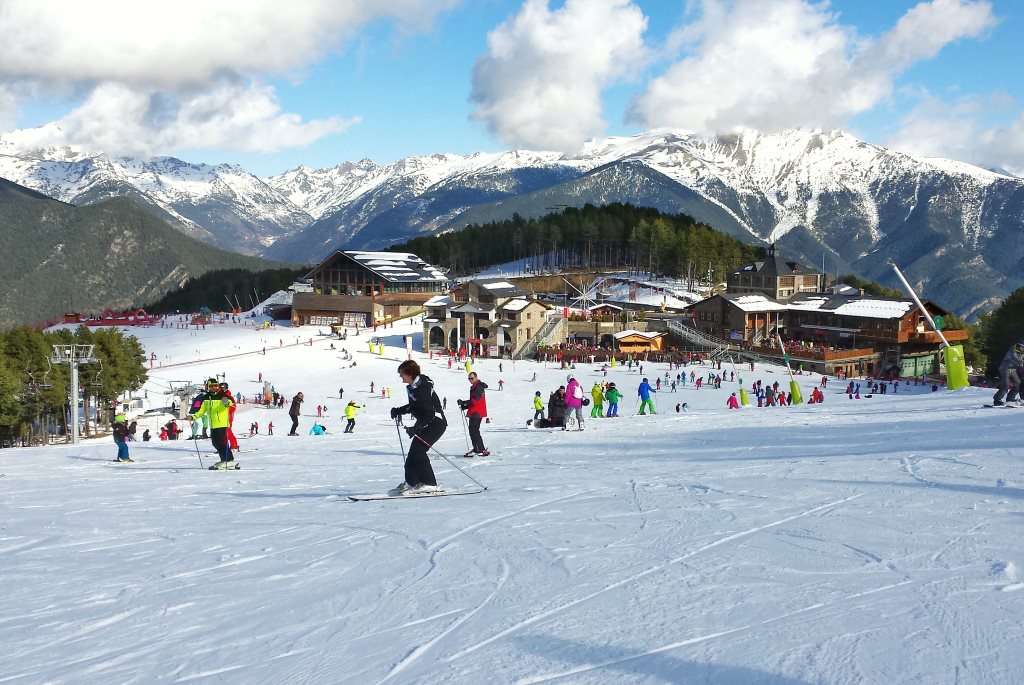 Vallnord llega a los 20.000 esquiadores durante el Puente, una cifra muy positiva