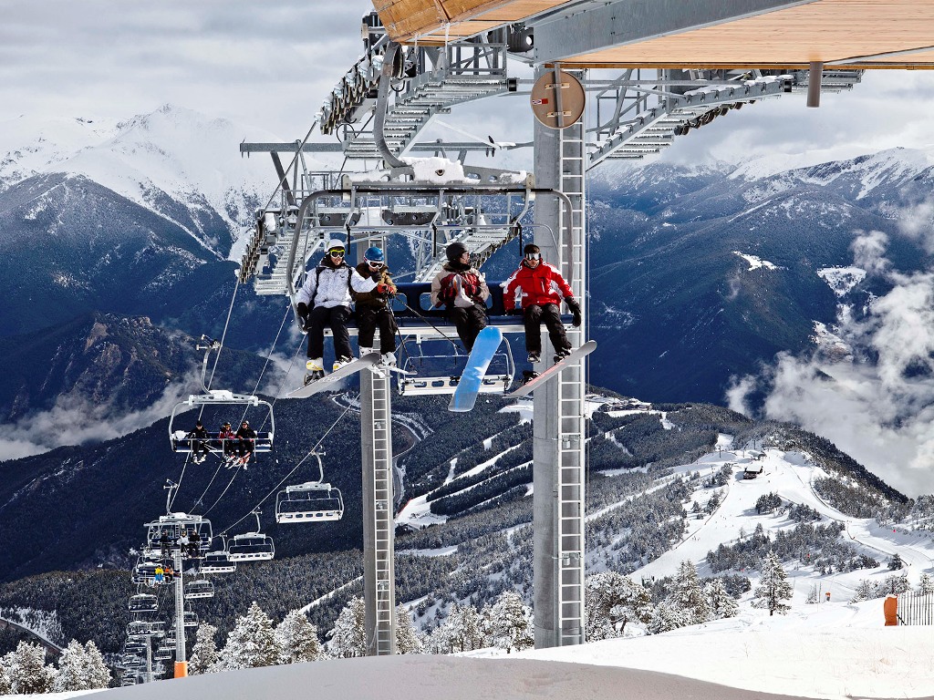 Vallnord cierra la temporada 2014-2015 con 681.000 días de esquí y mejora de resultados
