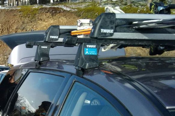 Las mejores formas de transportar tus esquís en el coche