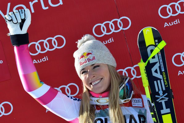 ¡Lindsey Vonn más reina que nunca! gana en Cortina e iguala el récord de Annemarie Moser