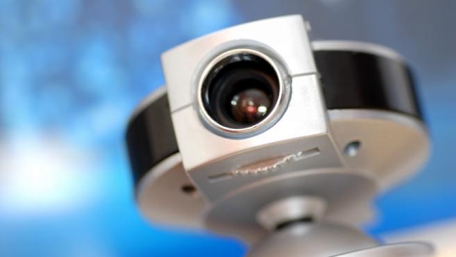 Feratel convierte las cámaras en sensores inteligentes para restringir aforos en estaciones