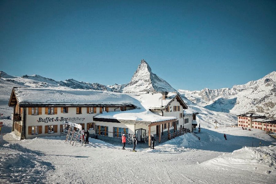 Francia “disuadirá” a los franceses para que no vayan a esquiar al extranjero en Navidad